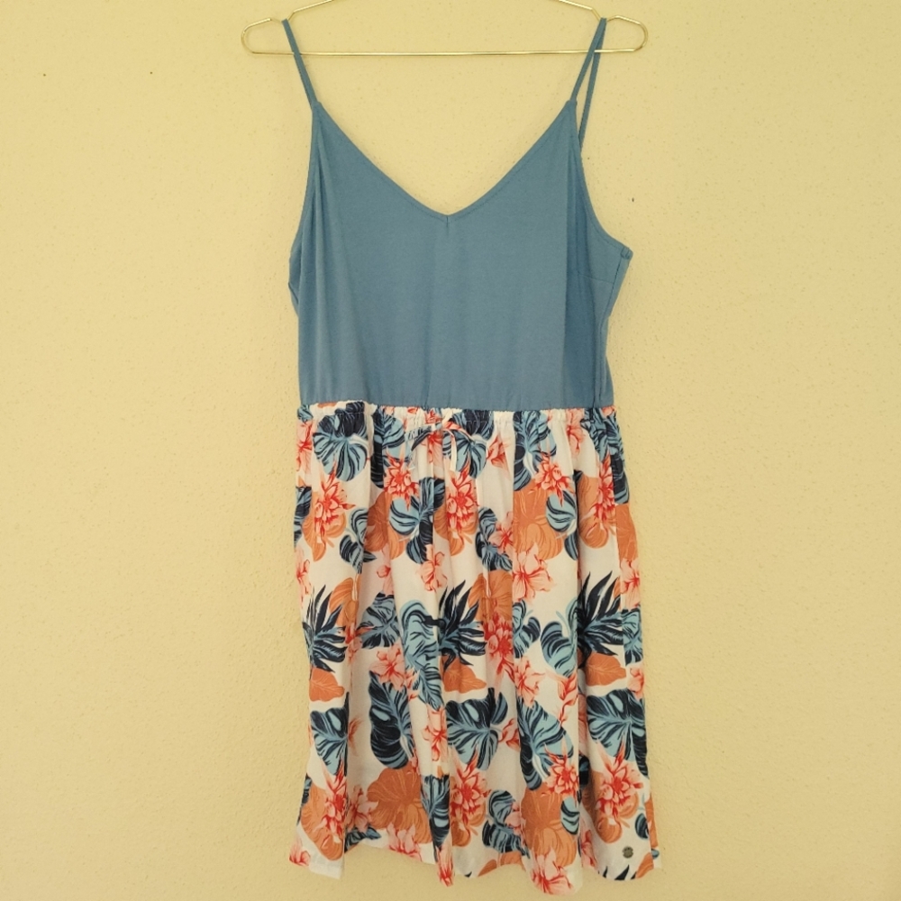 Roxy blue and floral dress with spaghetti straps size xl